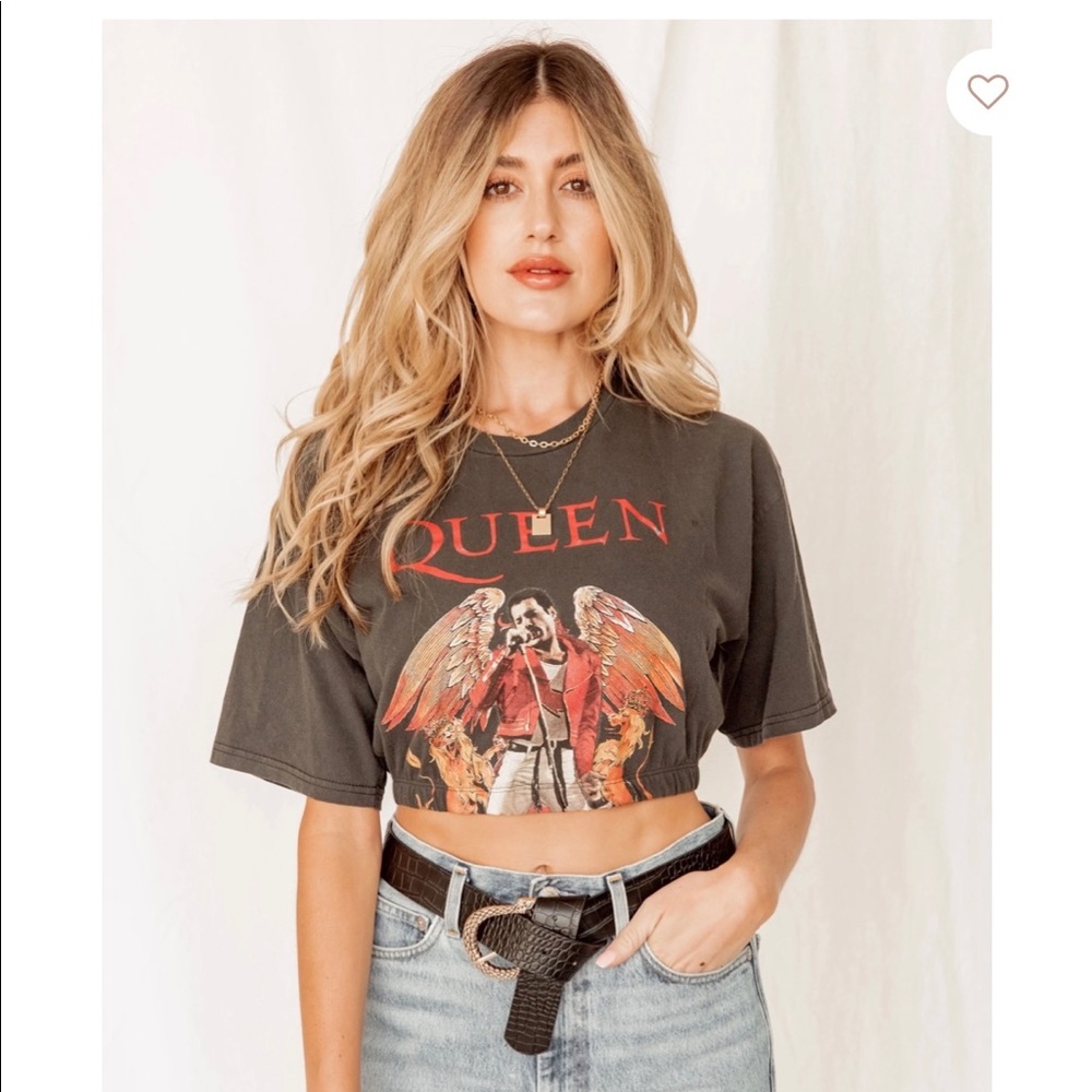 12th Tribe Queen Elastic waist top!